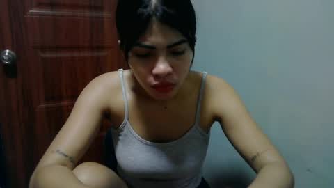 Snapshot of missunknownxoxo chatting on June 18, 1:28 am sofia online show from June 18, 1:28 am