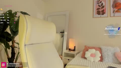 Valeria Davila online show from September 30, 12:54 pm