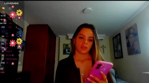 missvalery1 online show from May 20, 11:00 pm