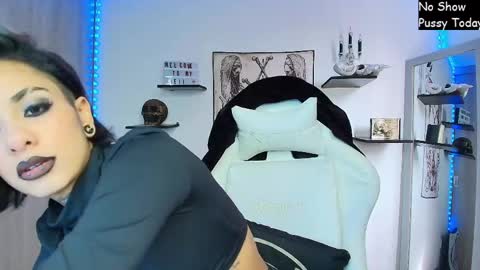 Veronica Rati  online show from April 2, 2:15 pm