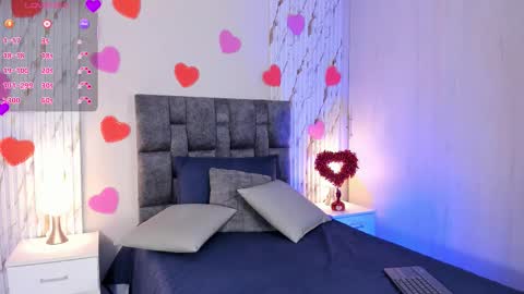 missvioleet online show from February 20, 5:35 pm