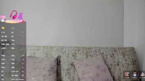 Snapshot of missweetpeach chatting on June 21, 9:50 pm Pau OFmissweetpeach online show from June 21, 9:50 pm