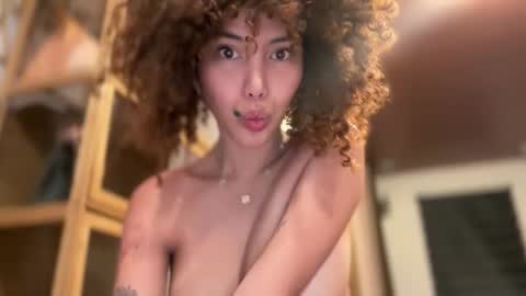 Divine Olga  online show from March 7, 4:20 am