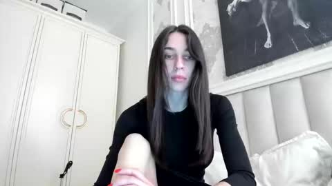 MissXPinkX online show from March 18, 12:30 pm