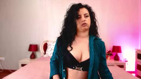 Skye online show from March 3, 7:14 am