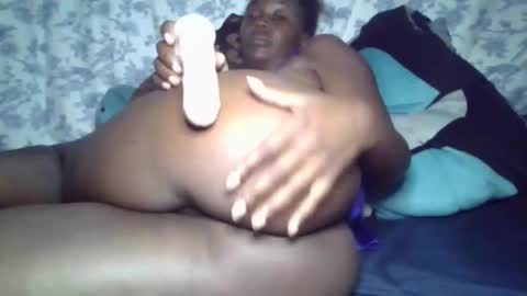 missy_vee online show from March 3, 8:42 am