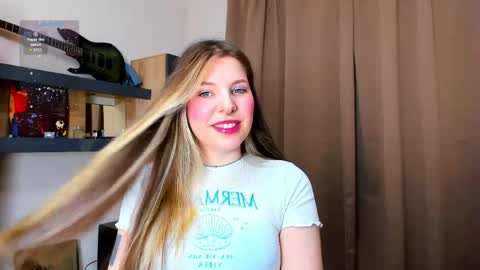 Snapshot of missyourann chatting on May 24, 5:29 pm Anya online show from May 24, 5:29 pm