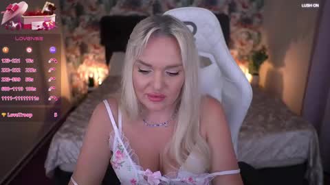 missyymarty online show from May 22, 4:23 pm