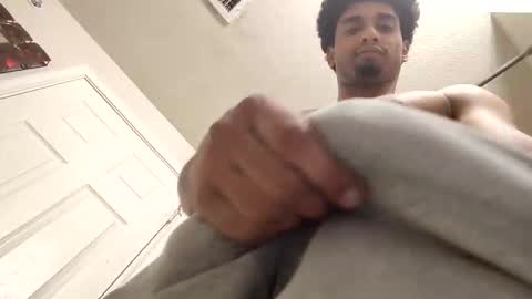 Snapshot of mister7117 chatting on October 18, 8:15 am Ayejay online show from October 18, 8:15 am