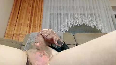 Snapshot of mister9pin chatting on January 7, 5:31 pm mister9pin online show from January 7, 5:31 pm