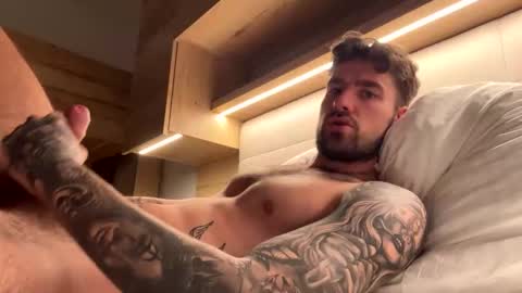 Mr Amor online show from February 28, 9:32 am