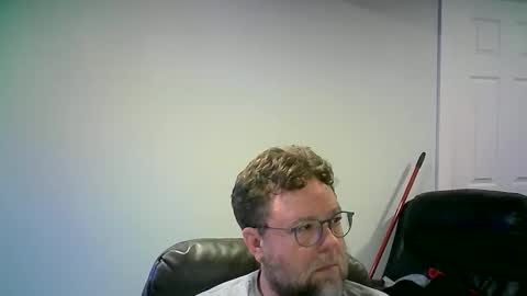 Mr. Happy online show from November 8, 6:02 am