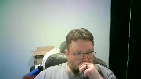 Mr. Happy online show from December 2, 7:14 am