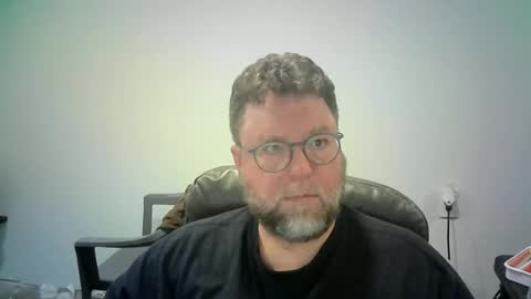 Mr. Happy online show from January 9, 6:27 am