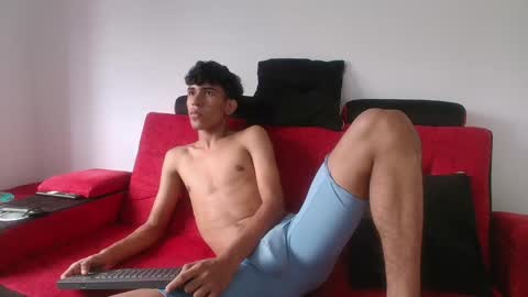 mister_jhonxxx online show from December 23, 10:12 pm