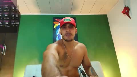 Snapshot of mister_latino27 chatting on November 25, 4:45 am Mster online show from November 25, 4:45 am
