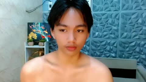 Snapshot of mister_officer chatting on June 5, 12:17 am SAINT SACHI will make your day online show from June 5, 12:17 am