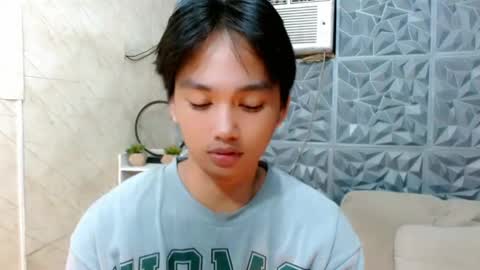 Snapshot of mister_officer chatting on June 7, 1:15 pm SAINT SACHI will make your day online show from June 7, 1:15 pm