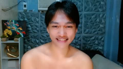 Snapshot of mister_officer chatting on June 10, 2:01 am SAINT SACHI will make your day online show from June 10, 2:01 am