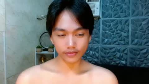 Snapshot of mister_officer chatting on June 14, 4:36 am SAINT SACHI will make your day online show from June 14, 4:36 am