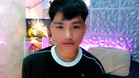 Snapshot of mister_officer chatting on June 21, 7:44 am SAINT SACHI will make your day online show from June 21, 7:44 am