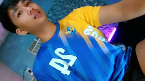 Snapshot of mister_officer chatting on July 2, 5:30 pm SAINT SACHI will make your day online show from July 2, 5:30 pm