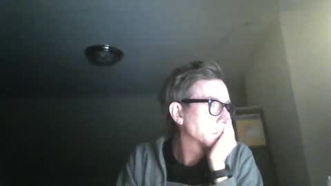 Snapshot of mister_void chatting on December 2, 4:42 am Mister Void online show from December 2, 4:42 am