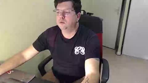 mistercoeur online show from December 4, 4:16 pm