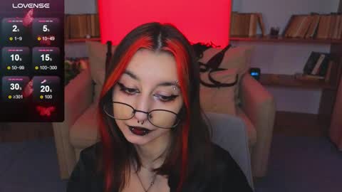 Marcelline online show from November 27, 10:50 am