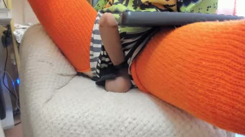 Snapshot of mistress_adel chatting on April 18, 8:18 am mistress_adel online show from April 18, 8:18 am