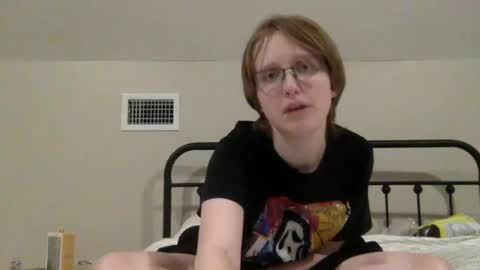 Snapshot of mistress_callie chatting on June 12, 2:21 am Lassie Cassie online show from June 12, 2:21 am