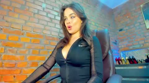 mistress_milana_ online show from November 16, 10:21 am