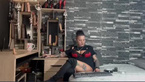 Mistress Mirybossy online show from December 10, 3:52 am