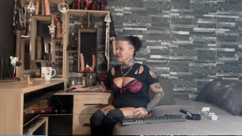 Mistress Mirybossy online show from December 18, 2:32 am