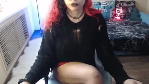 Snapshot of mistressbailey_x chatting on January 18, 11:32 am Miss Bailey online show from January 18, 11:32 am