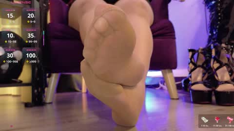 Jhadee online show from November 11, 9:37 pm