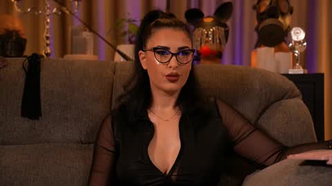 Mistress Kelly online show from November 1, 11:29 pm