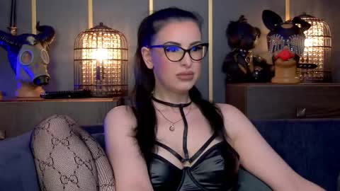 Mistress Kelly online show from May 25, 9:54 pm