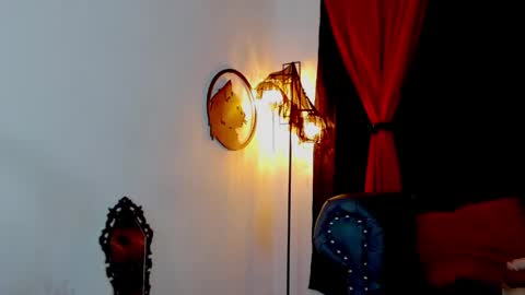 Mistresslombana online show from May 16, 4:20 am