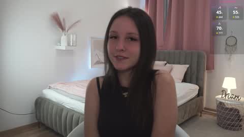 Sindy online show from December 15, 9:35 am