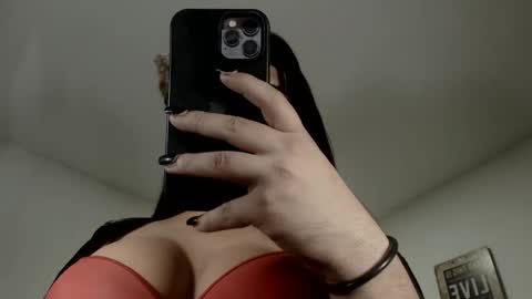 ALICE MADANE online show from February 11, 5:47 am