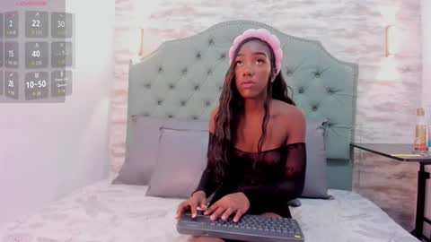 mistt_miaa online show from September 14, 12:26 pm