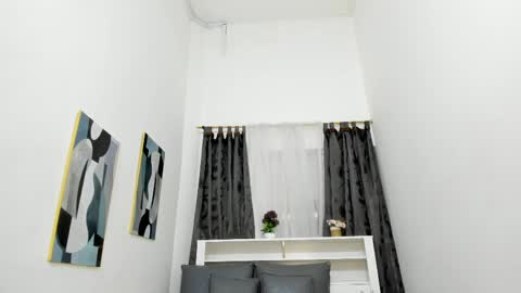 mistt_miaa online show from April 7, 1:00 pm