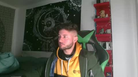 Snapshot of mistxss chatting on December 31, 12:46 pm mistxss online show from December 31, 12:46 pm