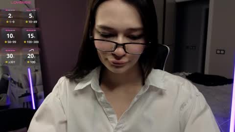 misty_roseee online show from February 19, 7:17 am