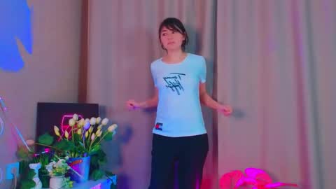 Eva online show from May 16, 5:56 pm