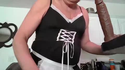 Snapshot of mistygoodslut chatting on November 18, 1:04 pm mistygoodslut online show from November 18, 1:04 pm