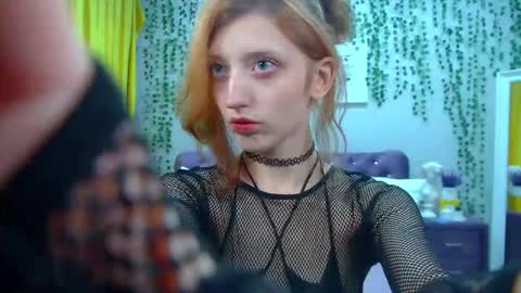 Misty online show from October 13, 6:19 pm