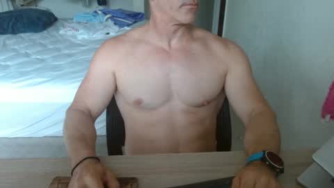Snapshot of mitcheli chatting on May 17, 1:18 pm Onlyfans online show from May 17, 1:18 pm