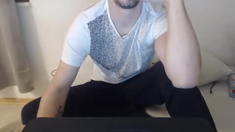 Snapshot of mitsch01 chatting on January 1, 9:41 pm Mitsch online show from January 1, 9:41 pm